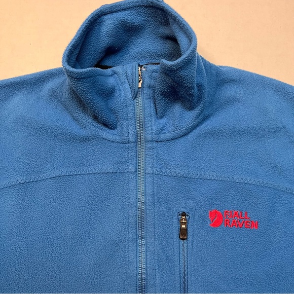 Fjallraven Full Zip High/mock Neck Sweater in Blue. - Picture 3 of 16